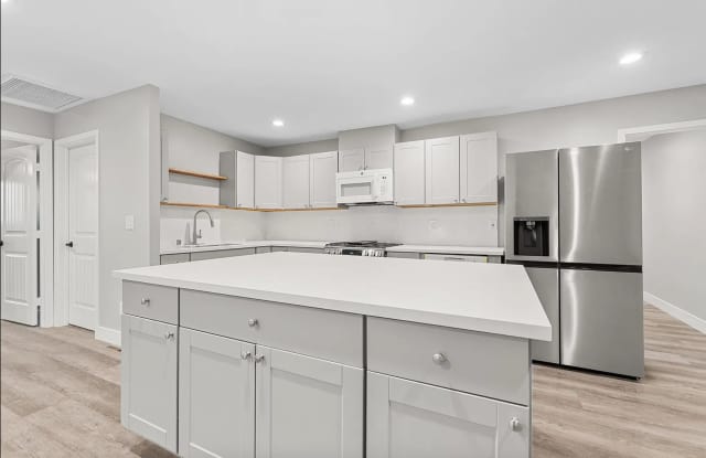 Bathrooms on bathrooms!