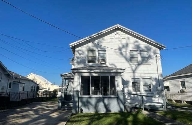 Photo of 624 Gabasse St. Upper 1