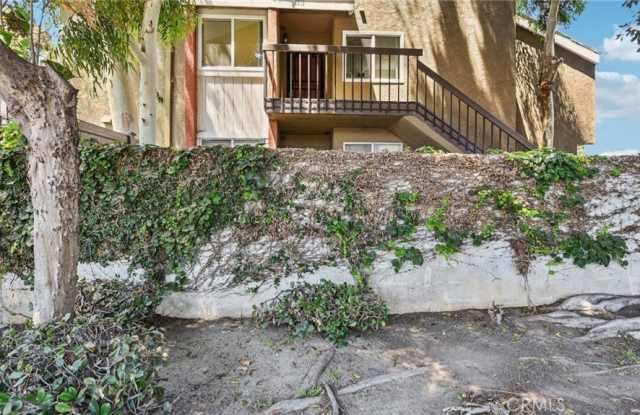 6816 Alondra Boulevard