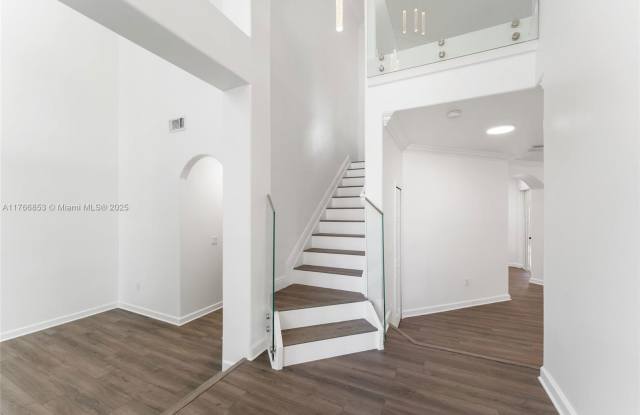 Photo of 14022 Southwest 154th Street
