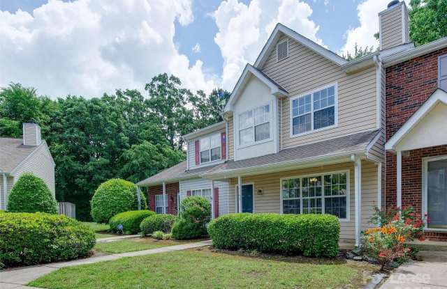 11143 Whitlock Crossing Court