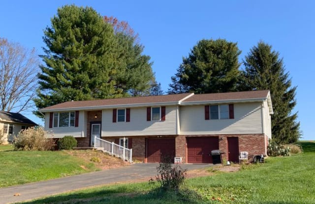 35 CINDER RD - 35 Cinder Road, Lancaster County, PA 17560