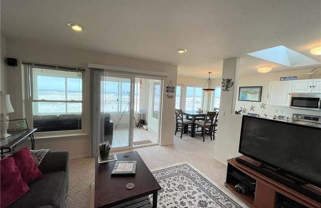 1443 Ocean Shores Boulevard Southwest