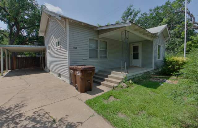 2805 W 3rd