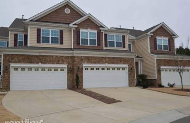 832 Silverton Ct - 832 Silverton Court, Cary, NC 27519