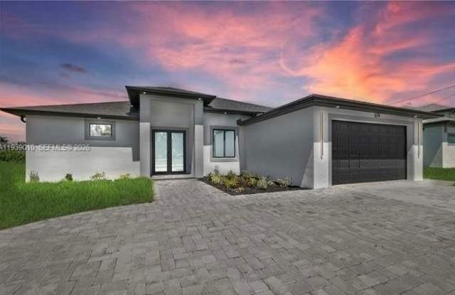 324 EL DORADO BLVD S