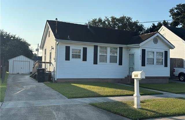 Photo of 815 LEBEAU Street