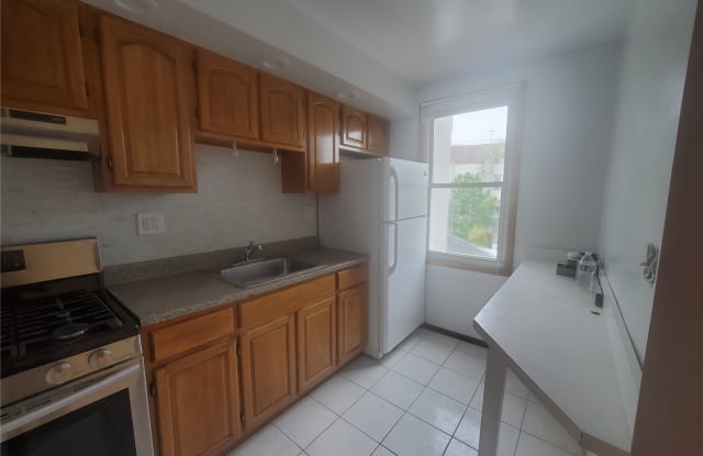 64-23 65 Place - 64-23 65 Pl, Queens, NY 11379