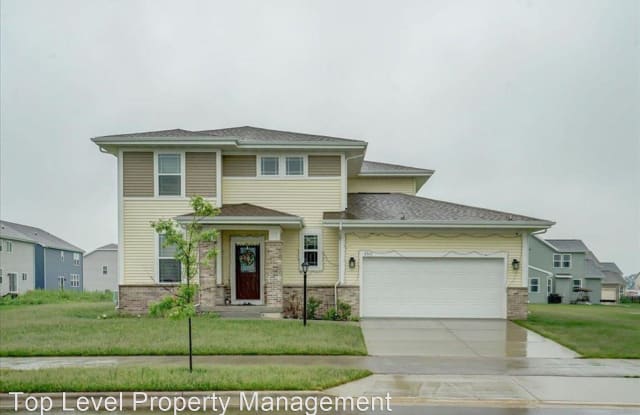 2511 Blue Heron Blvd - 2511 Blue Heron Boulevard, Sun Prairie, WI 53590