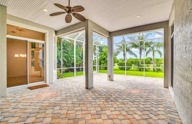 Photo of 7627 S Village Square