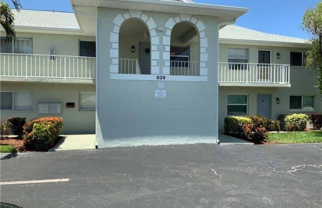 839 SW 48th Terrace unit: 205