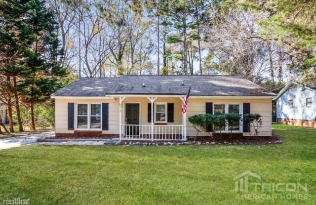 5312 Winterhaven Drive - 5312 Winterhaven Drive, Charlotte, NC 28212