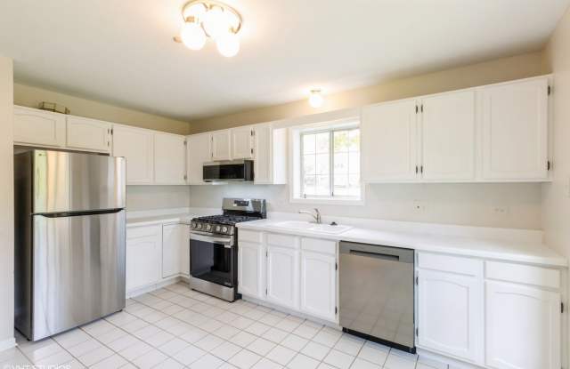 1412 W Crane Street unit: 1