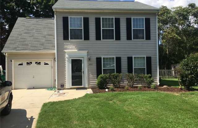 3703 Queenswood Lane