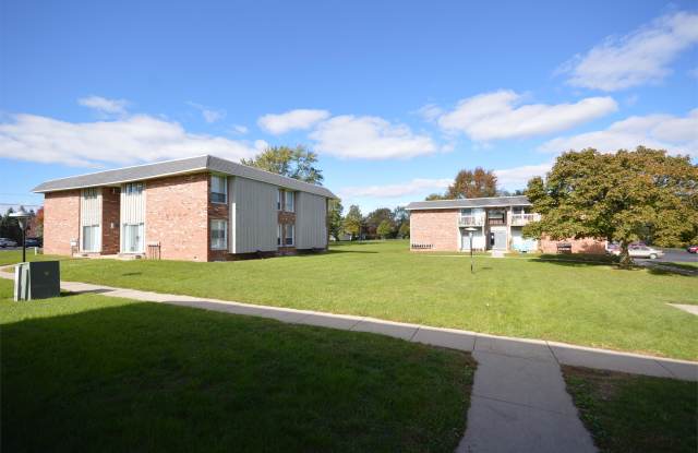 703 W. Russell Road - E
