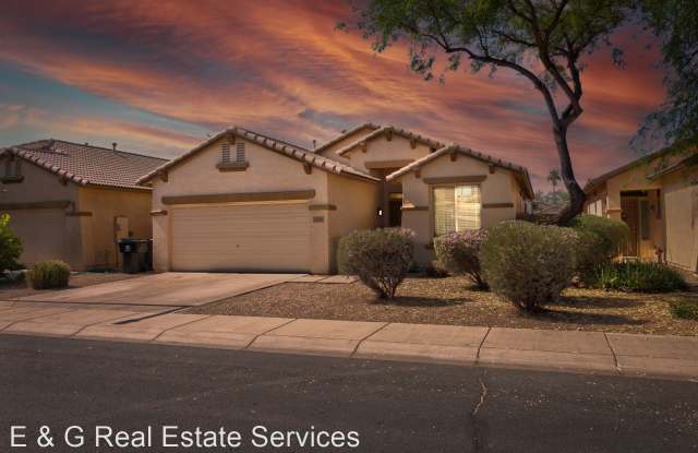 17228 W Elm St