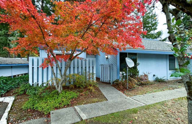 Photo of Renton Highlands 1 Bed 1 Bath Condo for Lease!