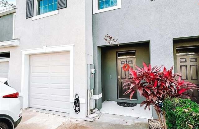 5339 LOBLOLLY LANE