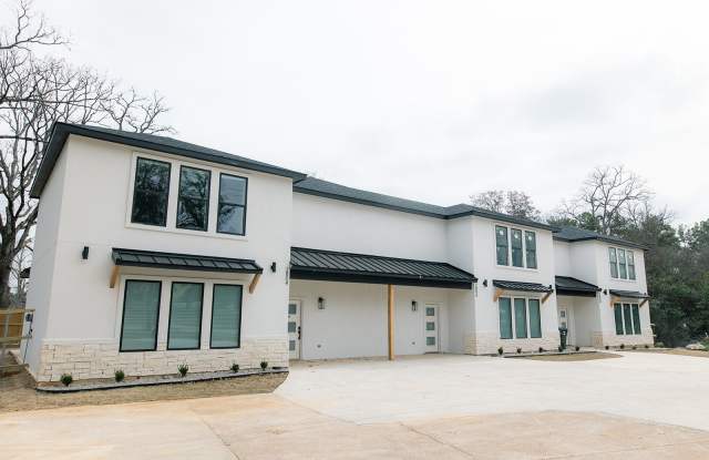 Photo of 2804 Old Omen Road