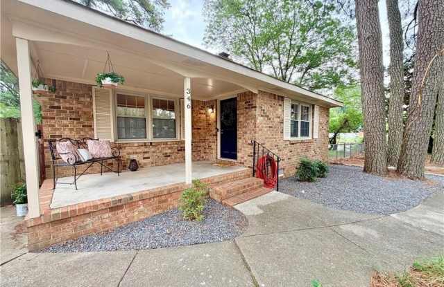 346 W McGinnis Circle