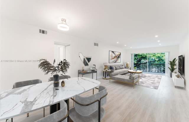 Photo of 400 S Waterway Dr S