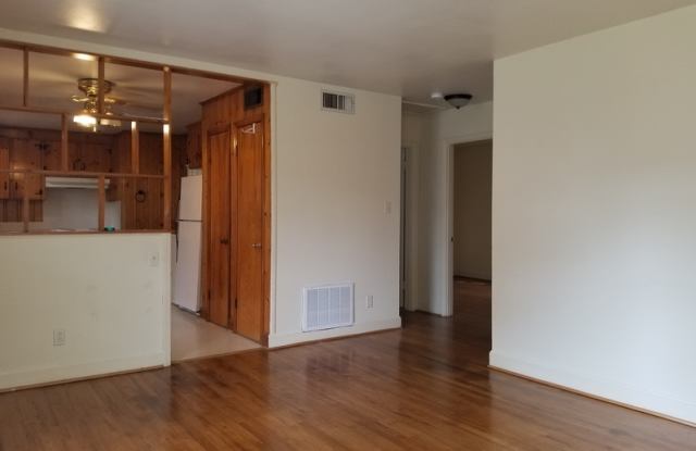 2923 Amity Garden Court