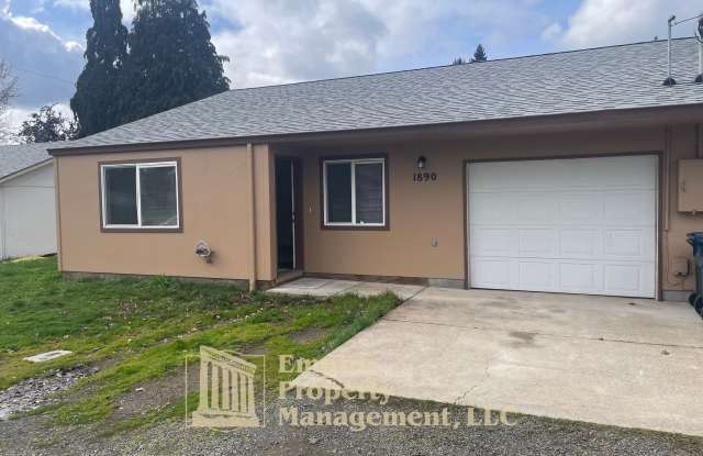 1890/1892 Waite St - 1890