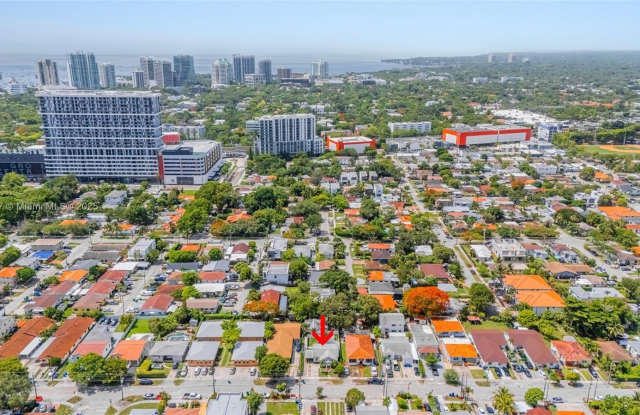 Photo of 2946 SW 26th St