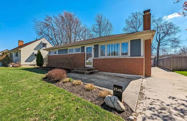 2545 Shrewsbury Road - 2545 Shrewsbury Road, Upper Arlington, OH 43221