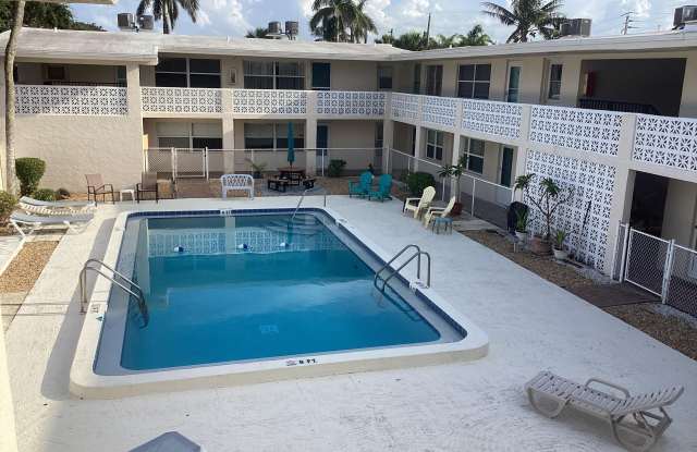 350 Woodland Ave unit: 7