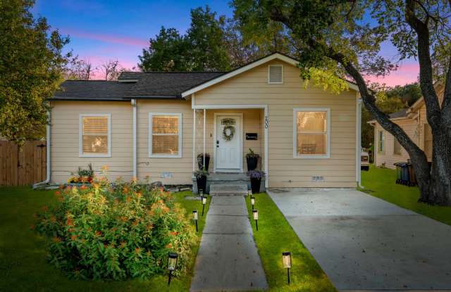 Photo of Beautifully Updated 3 bedroom, 2 bath!