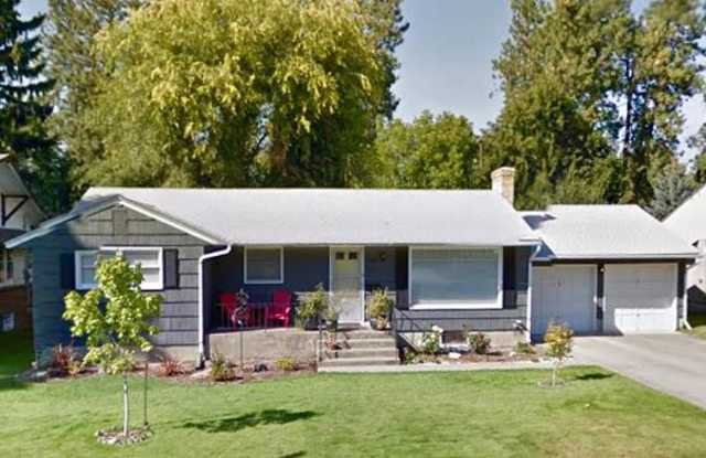 428 W 16th Ave