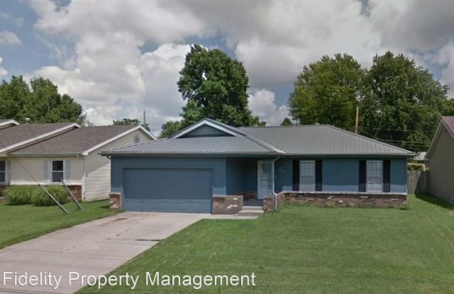 2442 S. Fort - 2442 South Fort Avenue, Springfield, MO 65807