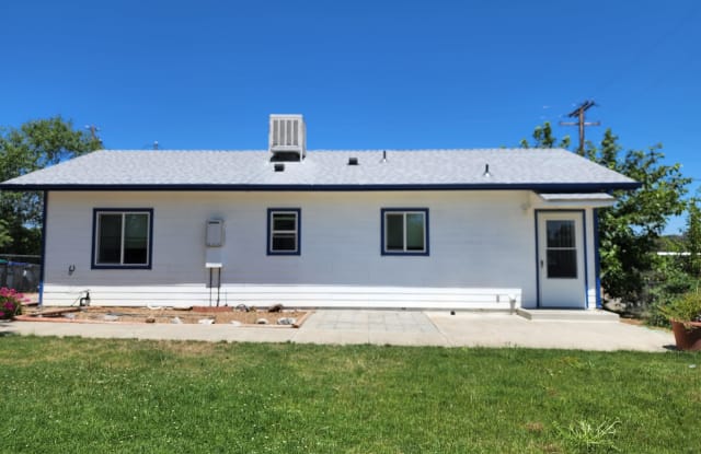 16902 Hickman Ln - 16902 Hickman Lane, Tehama County, CA 96022