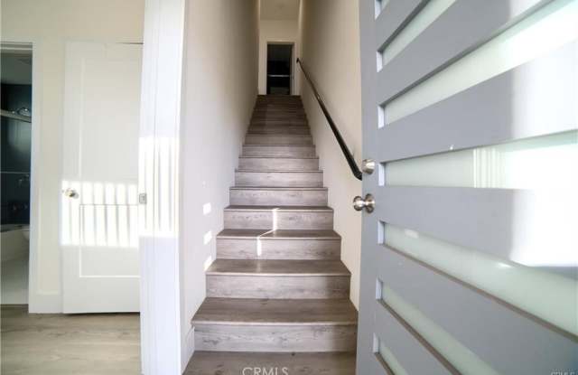 4559 Pickford St Street