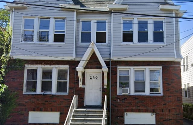 239 Columbia Ave 23 - 239 Columbia Avenue, Irvington, NJ 07111