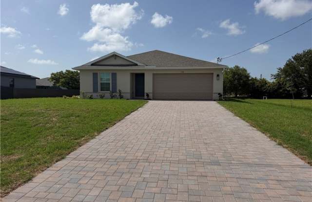 1106 NE 39th Terrace