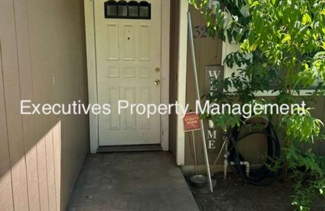 House For Rent | 322 Pamela Ct, Merced
