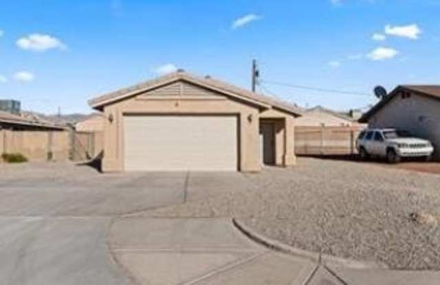 585 Riverboat Dr unit: 102