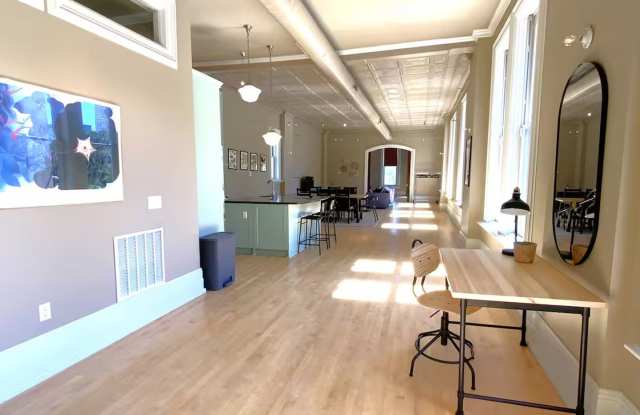 Enormous Upper Floor Unit in Heart of Downtown MKE