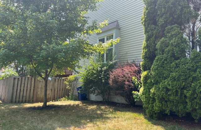 307 Coltsridge Ter NE