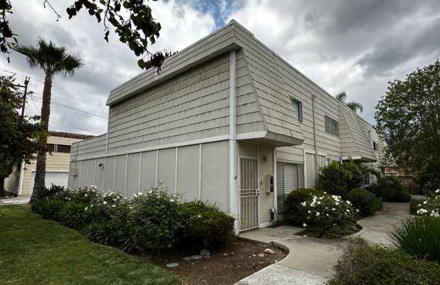 2 Bedroom 1.5 Bath Townhome - 1434 Highland Avenue, Duarte, CA 91010