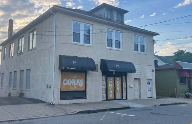 320 S Main St