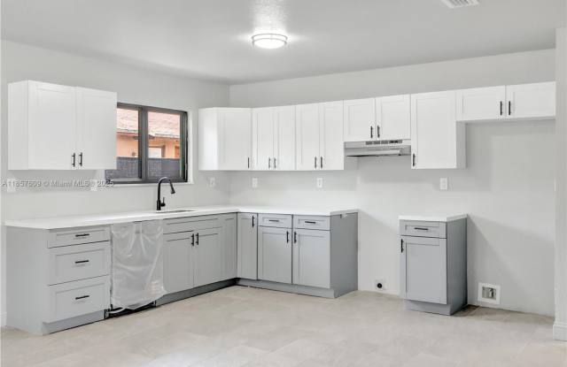 Photo of 861 NW 6th Avenue 1, Pompano Beach, FL 33060