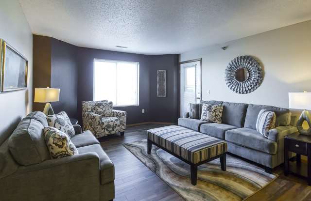 Cottonwood Apartment Homes