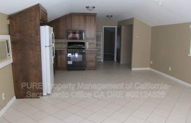8946 Auburn Folsom