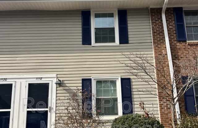 1118 Nottingham Circle
