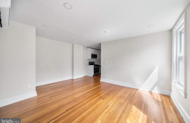 2309 GREEN Street unit: 3R