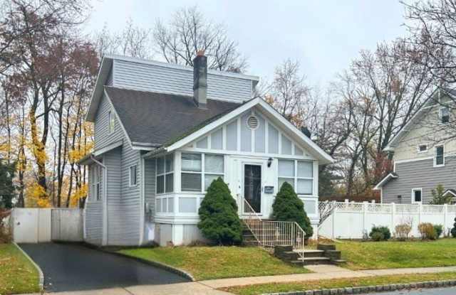 Photo of 31 Washington Ave