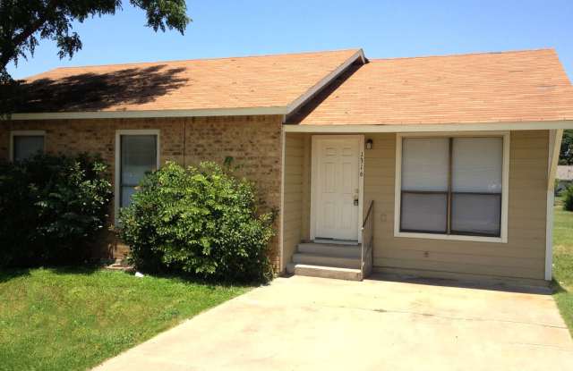 Photo of 1316 Holland Rd